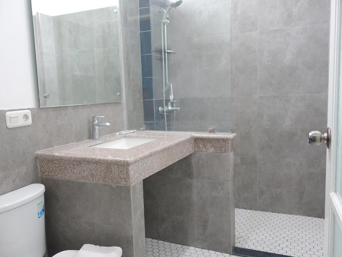 Saffron Suites Syariah Dżakarta Zewnętrze zdjęcie