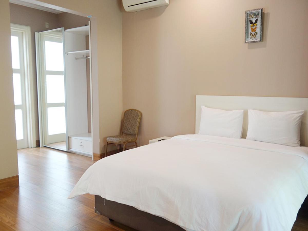 Saffron Suites Syariah Dżakarta Zewnętrze zdjęcie